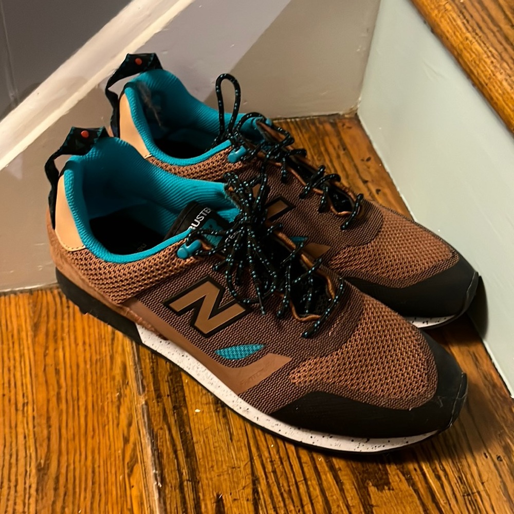 New Balance Trailbuster Mens size 11. Excellent condition